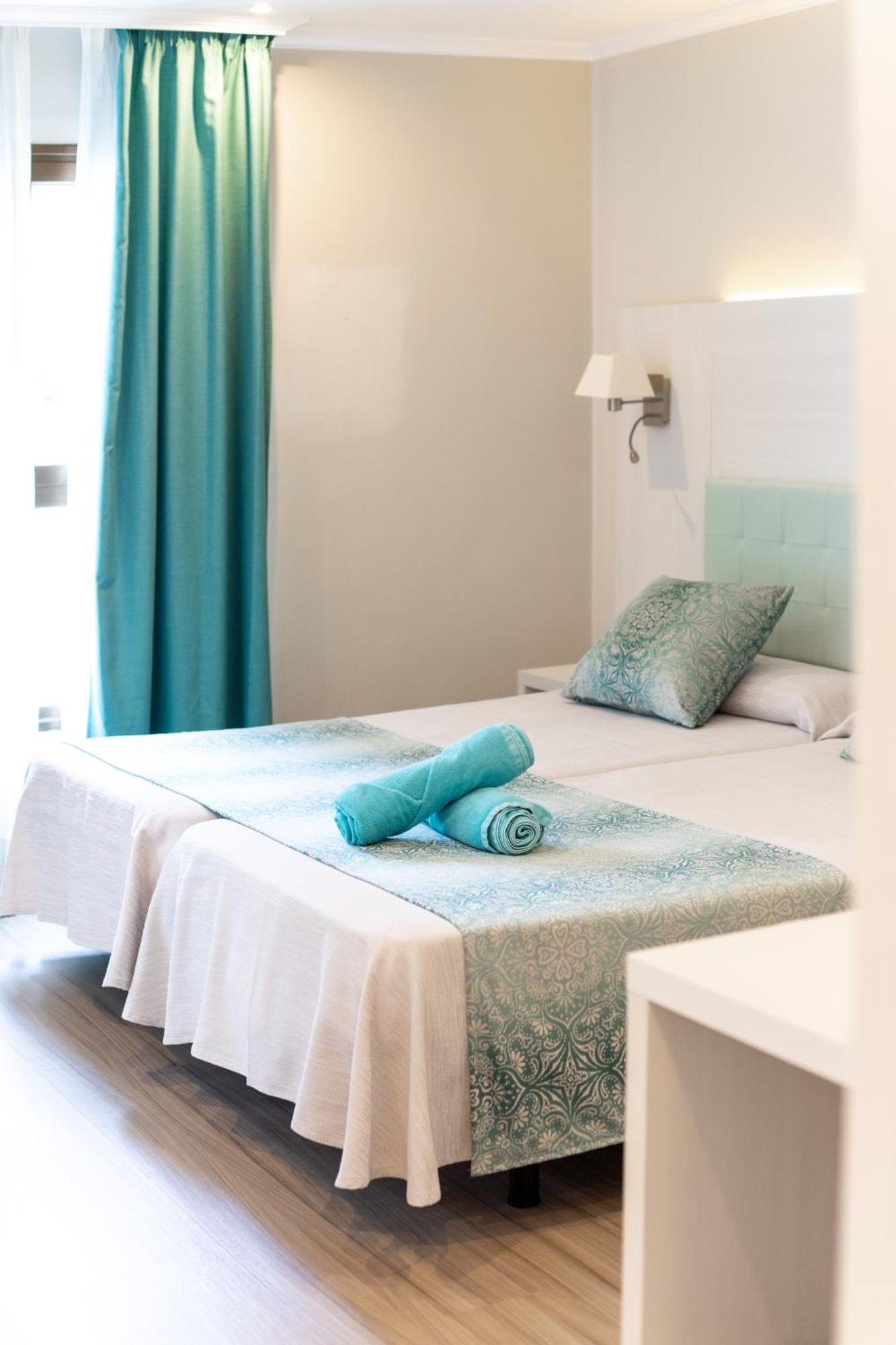 Ona Palmira Paguera Hotel Peguera Kültér fotó