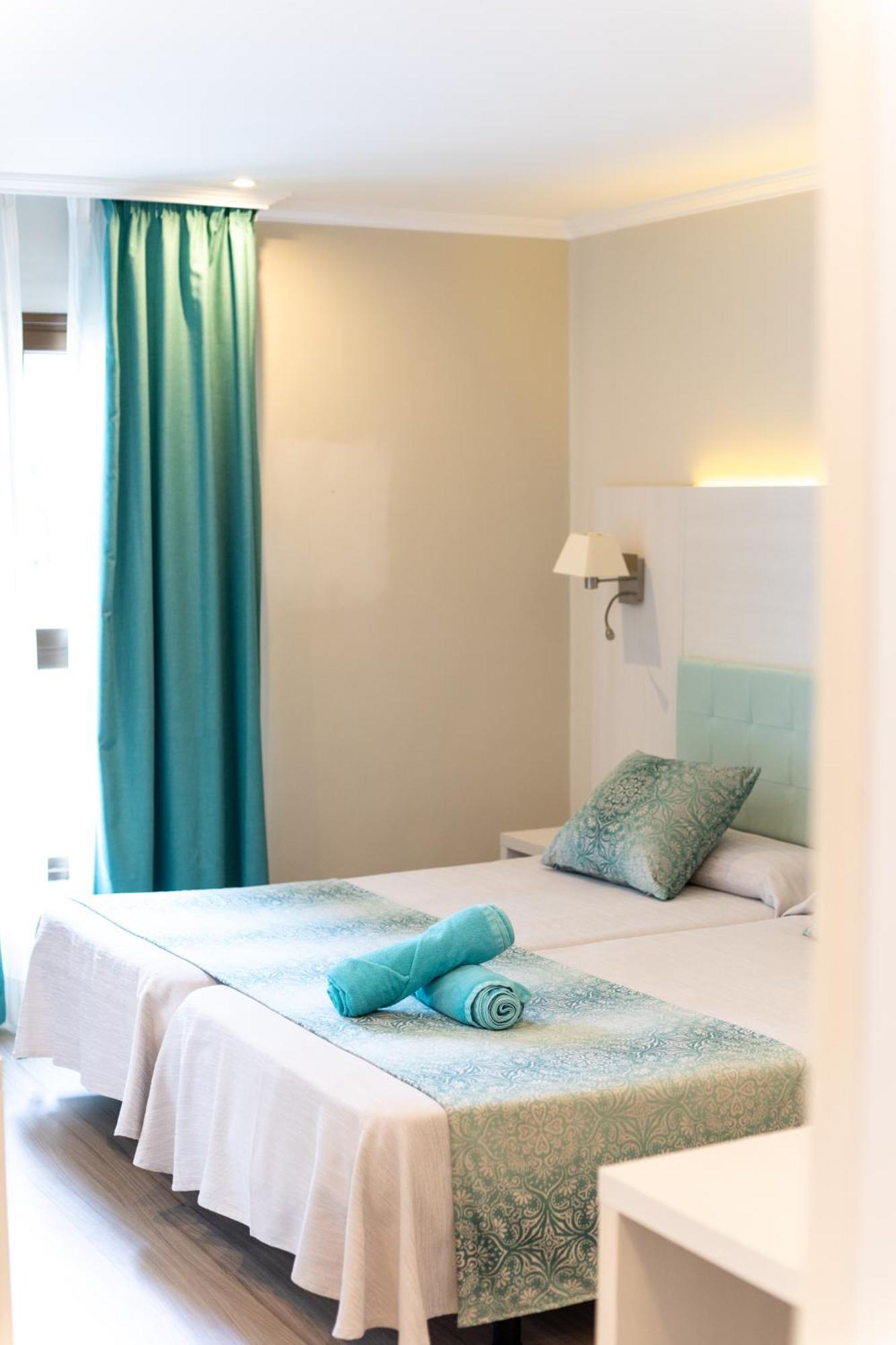 Ona Palmira Paguera Hotel Peguera Kültér fotó